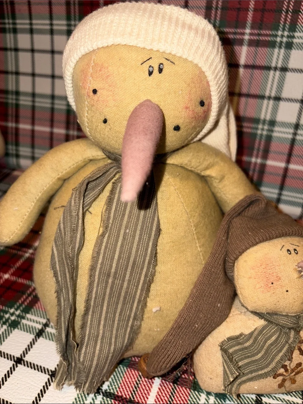Honey & Me Rustic Primitive Snowman Holiday Plush with Hat & Carrot Nose Bundle